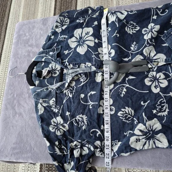 RIPZONE Blue with white flower pattern cotton button down short sleeve - Picture 8 of 8